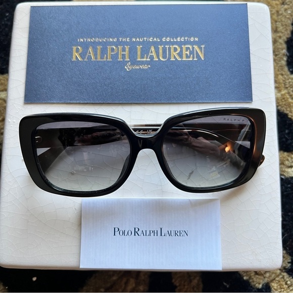 Ralph by Ralph Lauren Eyewear Women’s Polarized Sunglasses with Case and Box EUC main image 6